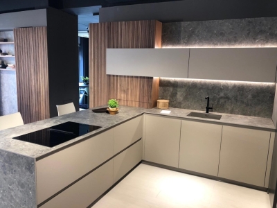 Design Ragno per la Cucina: Il Gres Made in Marazzi che Fa Tendenza